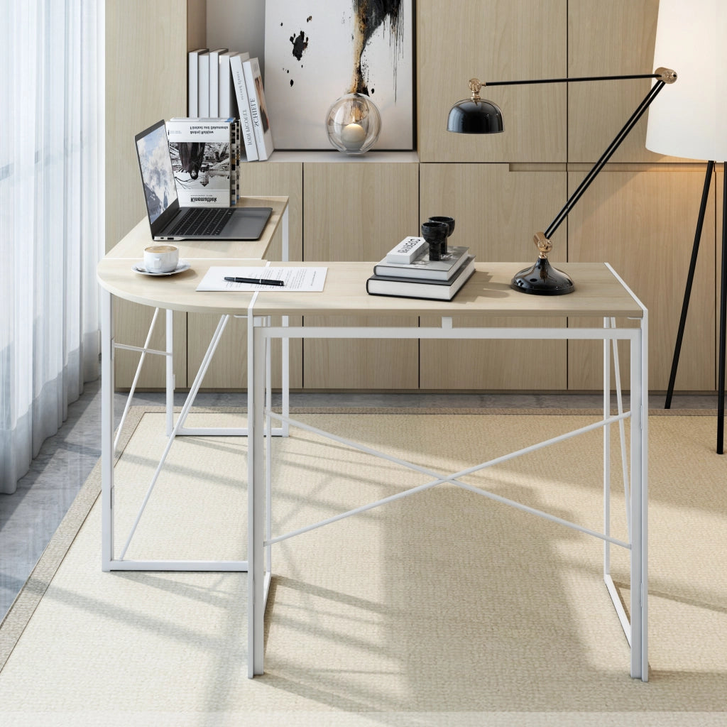 Scrivania angolare in metallo e legno con struttura robusta e piano ampio, per studio e home office, rovere bianco