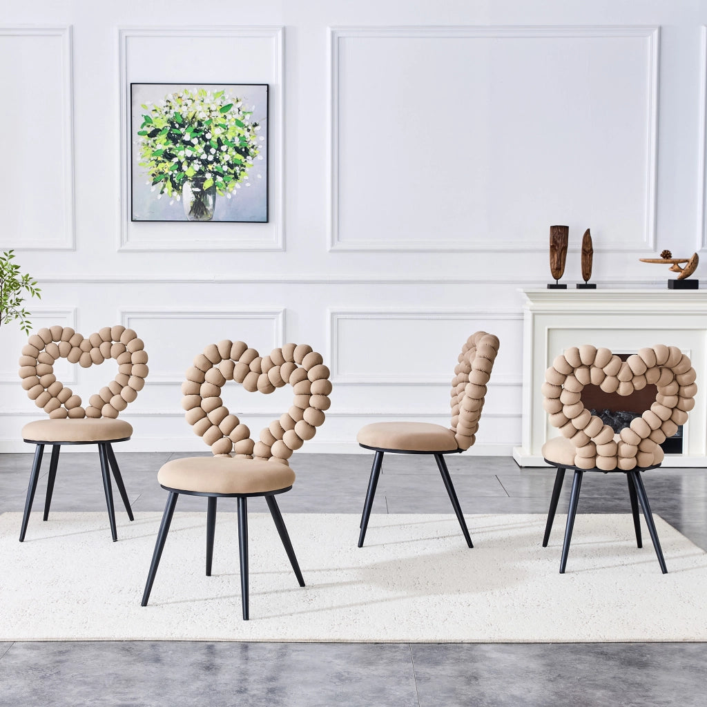 Chaise da pranzo in velluto set da 2 con schienale a cuori e gambe in metallo nero per sala da pranzo camel