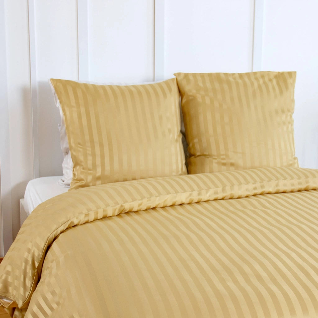 Completo letto in poliestere effetto satinato a righe sottili 2 posti