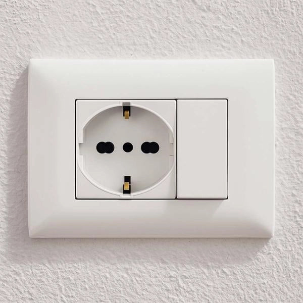 Placca Placchetta 503 Incasso 2 Posti con Interruttore e Presa Schuko