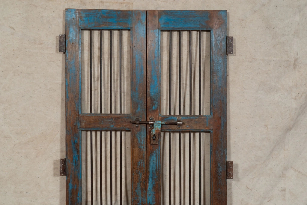 Biscottini Porta portone in legno massello e ferro da interno o da esterno vecchia e antica medievale scorrevole