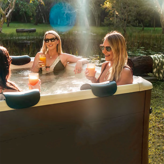 Vasca Idromassaggio Spa Oslo Amber Aero Plus Smart con Wifi per 6 Persone 180x180x65 cm in Materiale Plastico Effetto