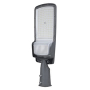 Lampione Armatura Stradale LED 100 watt con sensore crepuscolare, 220V, 15000 Lumen, Luce fredda, IP65, Alluminio, Inclinazione Regolabile