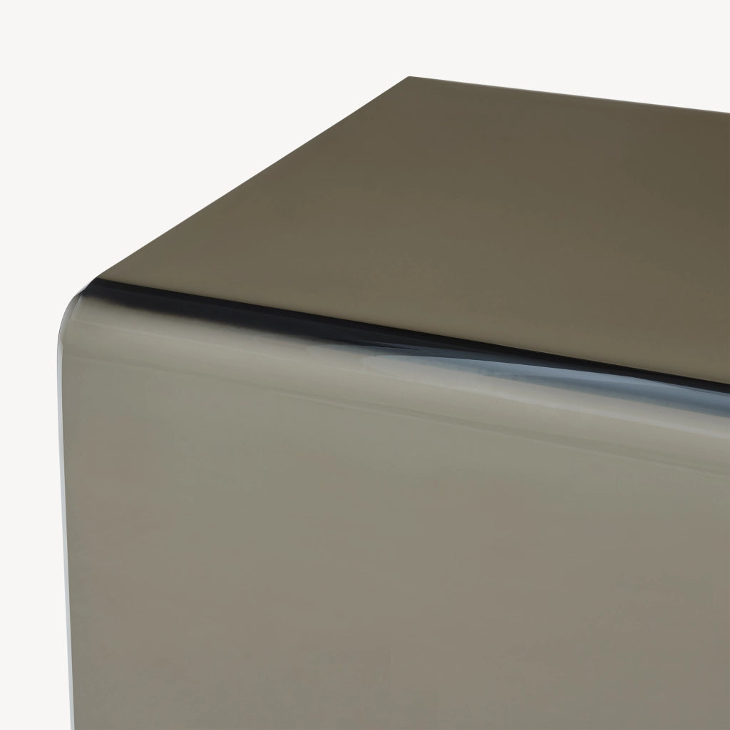 Tavolino Laterale Trölmapilu a Forma di C in Vetro 60 x 40 x 40 cm - Grigio Scuro [en.casa]
