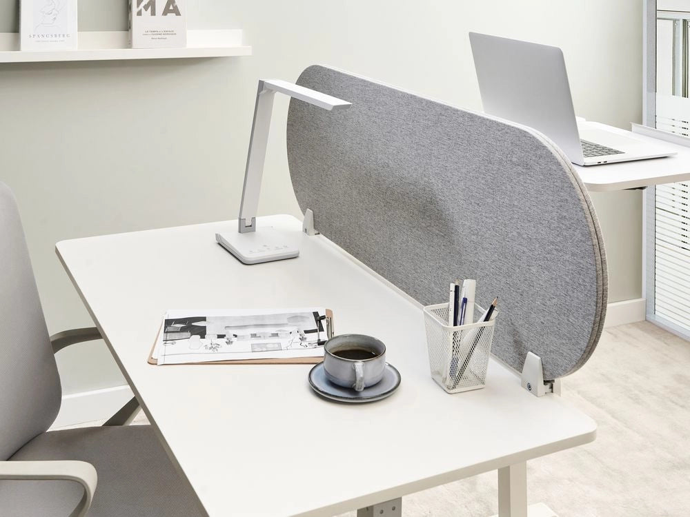 Pannello divisorio grigio chiaro in tessuto PET Board 120 x 40 cm Schermo acustico Morsetti di montaggio modulari Casa Ufficio
