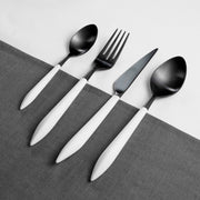 ARES BLACK DIAMOND, Posate Set 24 pz, Scatola Window, Casa Bugatti Colore: Bianco