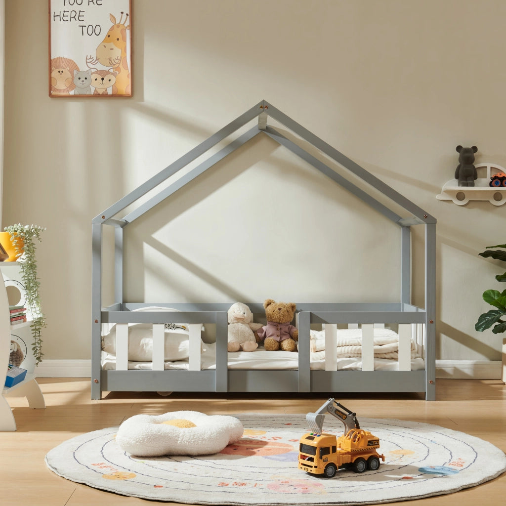 Letto per Cameretta Treviolo a Forma di Casetta in Stile Montessori 70x140 cm Grigio Chiaro/Bianco [en.casa]