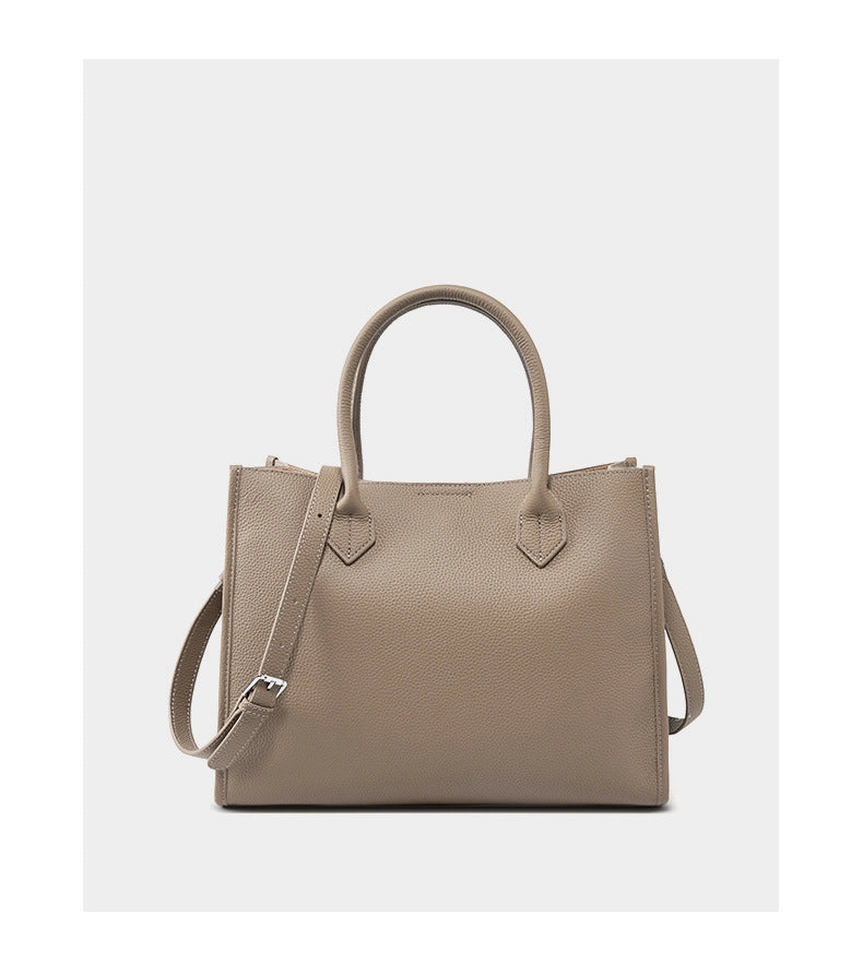 Borsa a tracolla da donna in vera pelle, colore grigio.