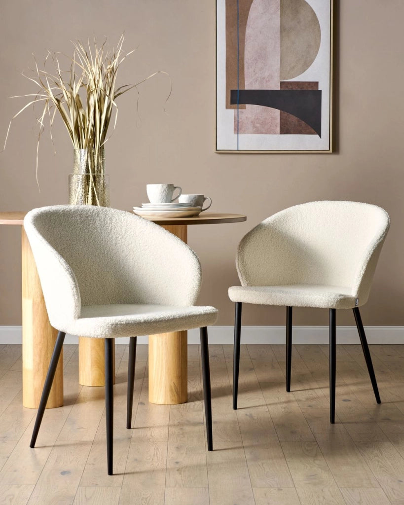 Set di 2 sedie da pranzo in tessuto bianco sporco imbottito con gambe nere Stile retrò Mobili per il soggiorno