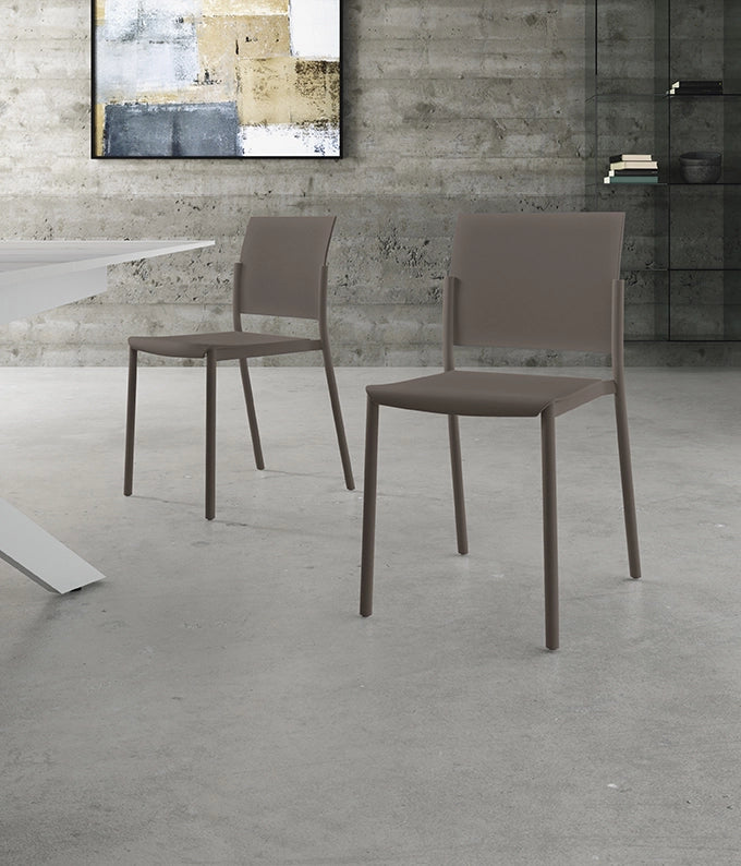 Sedia Venus in Polipropilene Visone, Design Moderno e Minimalista, Impilabile, Struttura Robusta per Interni - Om/405/VS