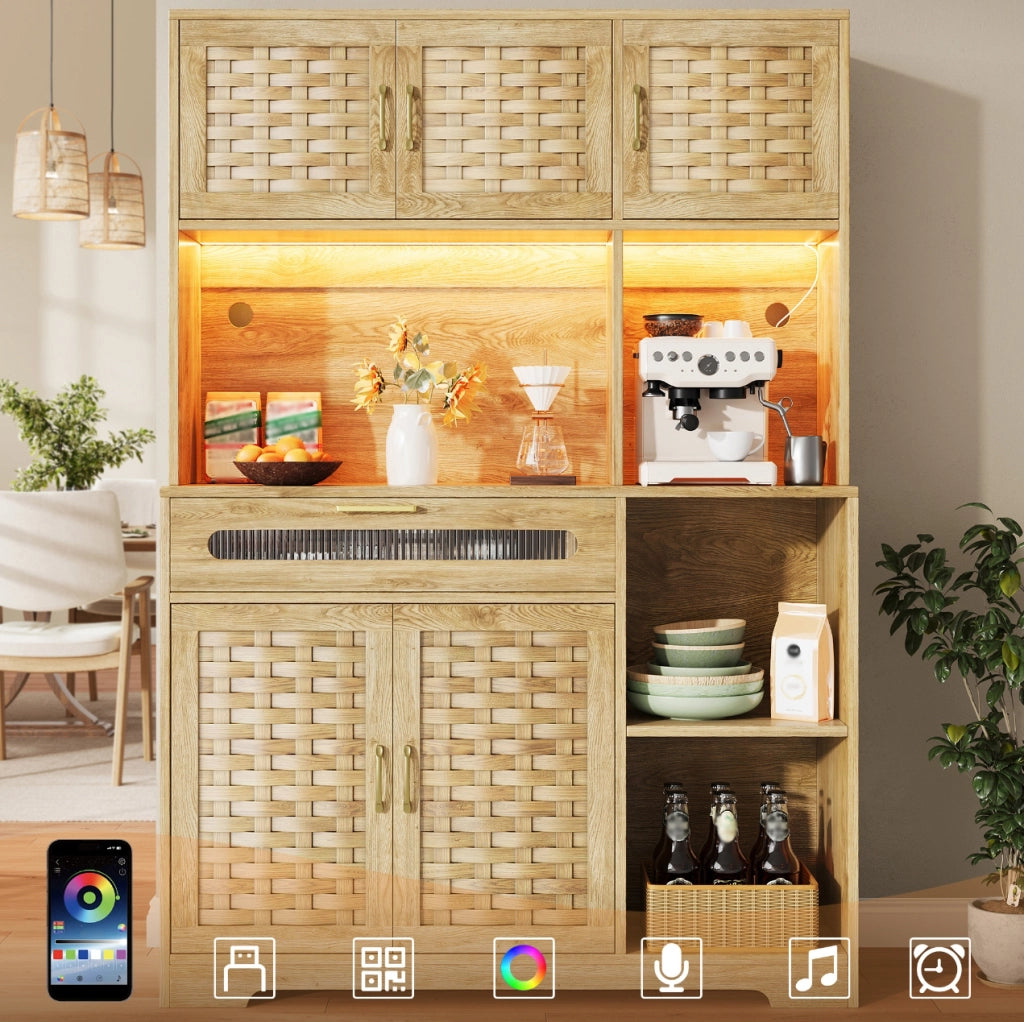 Mobile alto con LED, ante in vetro e ripiani regolabili
