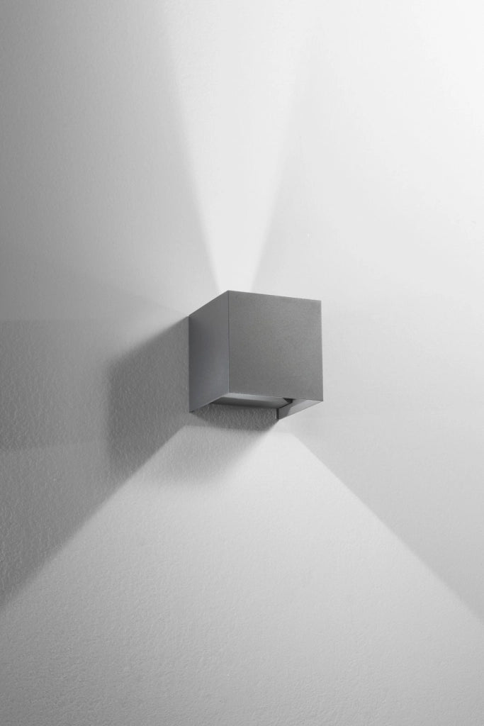 APPLIQUE BIEMISSIONE LED ALFA GRIGIO 20W 1800LM CCT 3000K / 4000K IP54 12X12X12CM