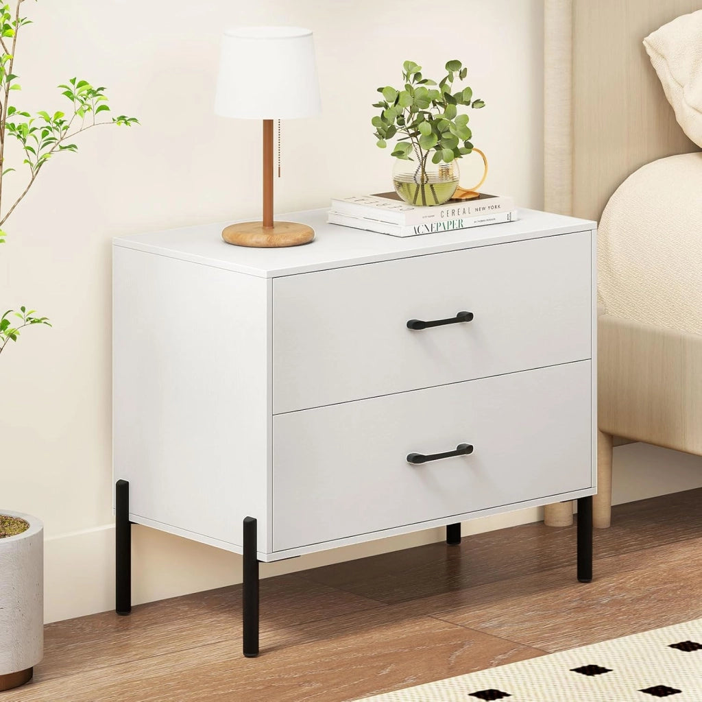 Comodino, piccolo comò con 2 cassetti, comodino in legno con gambe in metallo, protezione antiribaltamento, tavolino salvaspazio con spazio per corridoio, soggiorno, camera da letto, 71 x 41 x