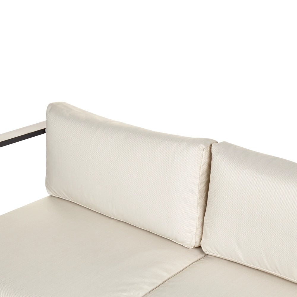 Set da giardino 5 posti in alluminio nero con divano e cuscini beige e tavolo a doghe set moderno scandinavo esterno