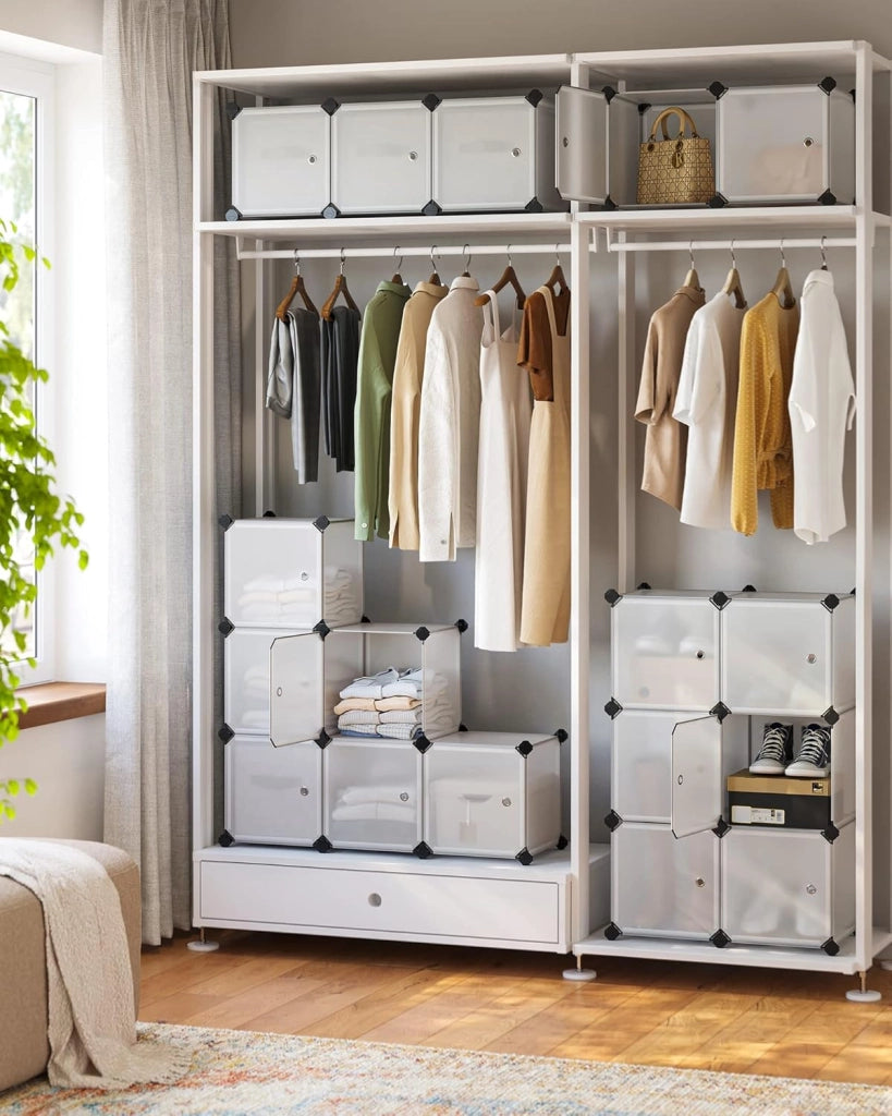 SONGMICS Armadio a 16 Cubi, Portaoggetti Organizzatore, Armadietto Mobiletto con Ante, per Abiti Scarpe Libri, Facile da Assemblare, Bianco LPC44BS