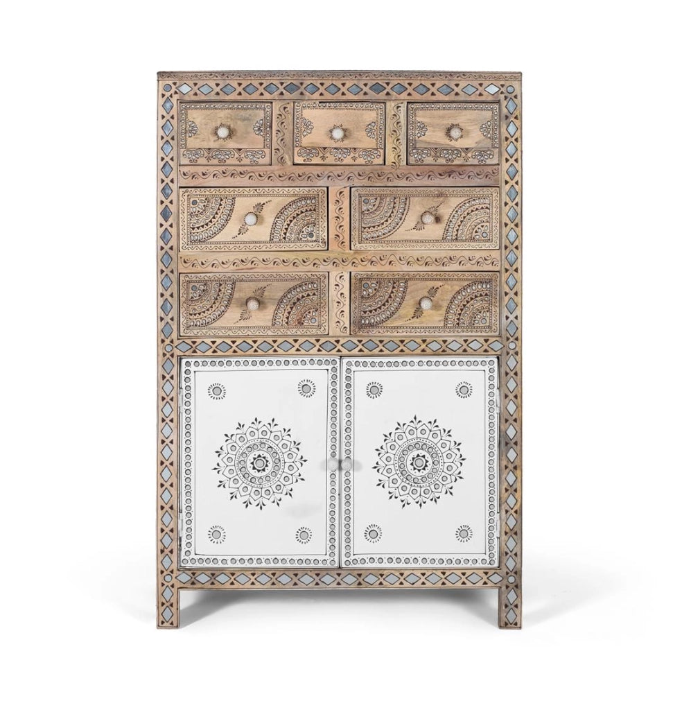 Credenza alta in legno di mango e MDF e dettagli dipinti a mano