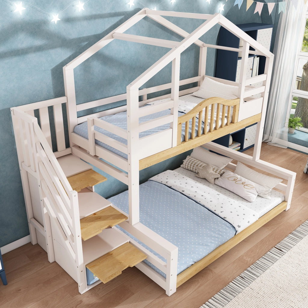 Letto a castello per bambini stile cabana con scala e ripiani LEMONMAX; 90x200 e 140x200 cm; bianco e naturale