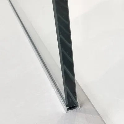 Doccia Walk-In 140 cm trasparente 8 mm profilo cromo H 200 cm  Tay