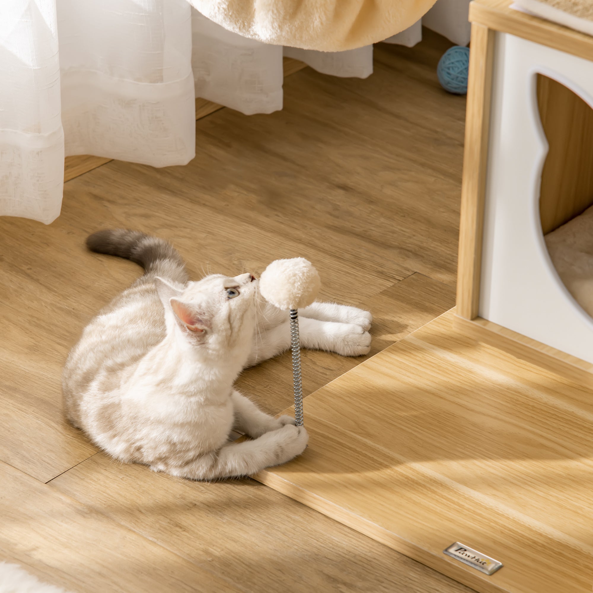 Tiragraffi per Gatti con 2 Pali Casetta e Lettini 48x40x126 cm in Legno Peluche e Sisal Beige