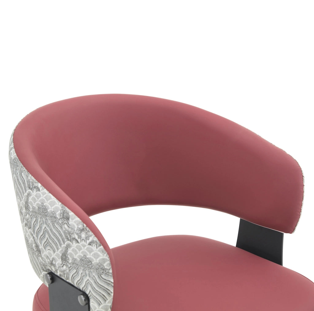 Sedia 96x59.5x40 cm con braccioli; schienale ergonomico in PU rosso