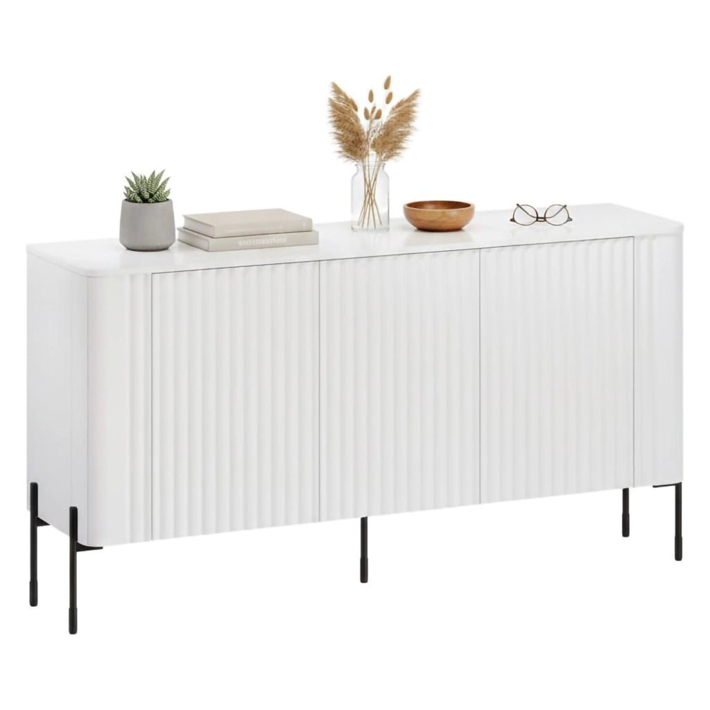 Credenza Susegana, Madia da salotto con tre ante battenti, Rialzata da terra, 150x40 h80 cm, Bianco