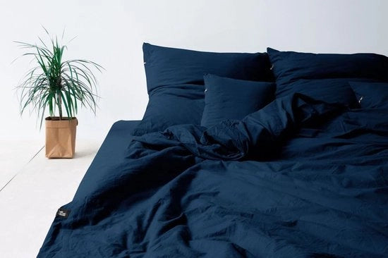 Set di lenzuola in cotone lussuoso 135x200 in blu marino, inclusa una coperta per cuscino 80x80, anti-allergico e sostenibile.