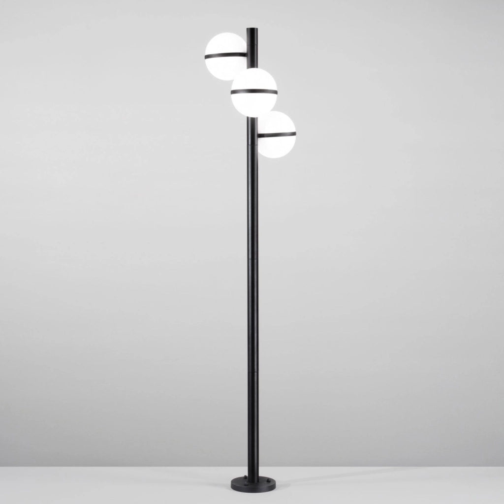 PALO ORBIT NERO 3 LUCI ATTACCO E27 IP44 44,5X202,5CM BASE IN ALLUMINIO