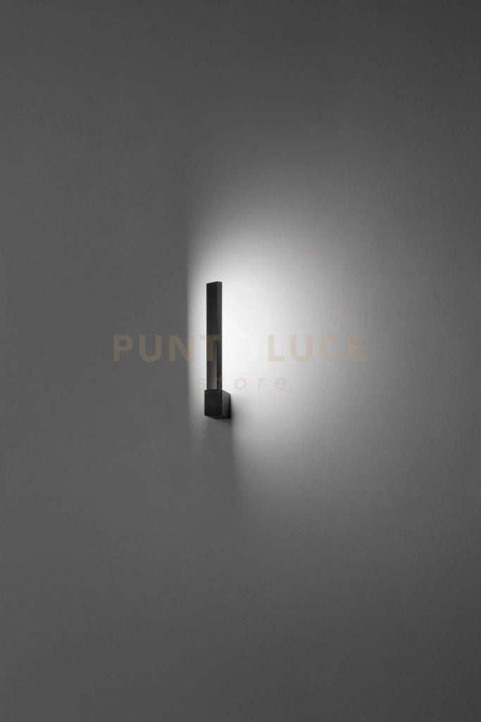 Applique in alluminio colore nero Elle LED 14W CCT 3000K 4000K 6000K CRI?80 220-240V 50/60Hz 1120Lm
