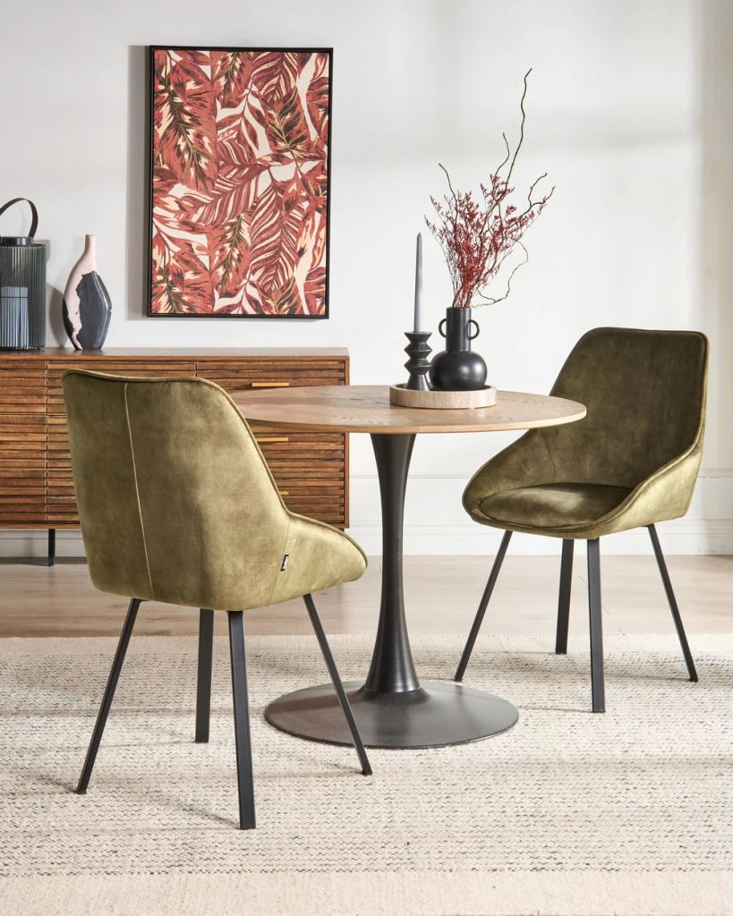 Set di 2 sedie da pranzo in velluto verde con gambe in ferro nero girevoli a 180° moderne sedie imbottite