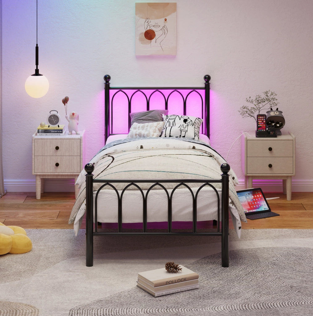 Letto singolo 90x200 cm in metallo con LED e ricarica USB