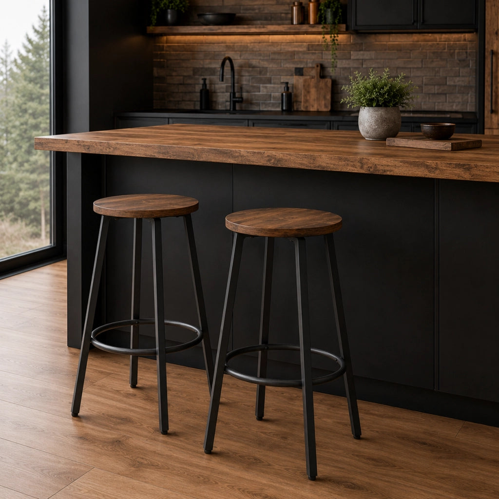 Set di 2 sgabelli da bar 42x42x65 cm con poggiapiedi; in compensato; marrone