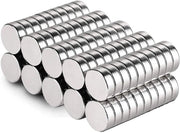Mini Magnetici Neodymium, 6mm x 1,3mm, Magneti Ronde Forti, per Whiteboard, Pannelli Ferro, Tabelloni Magnetici, Frigoriferi, Porte, Carte, Schedari (100 pezzi)