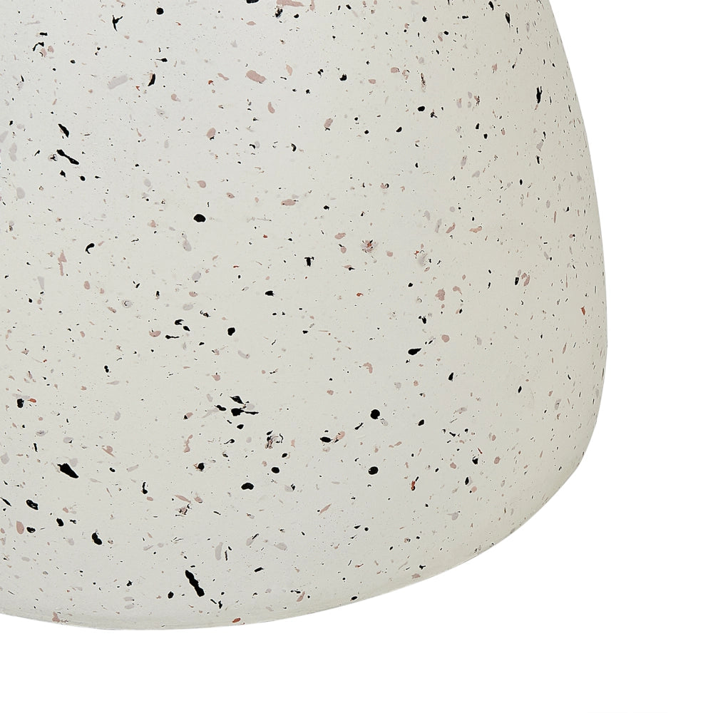 Tavolino bianco con effetto terrazzo in fibra di vetro MgO con piano rotondo resistente alle macchie UV alla ruggine moderno per esterni.