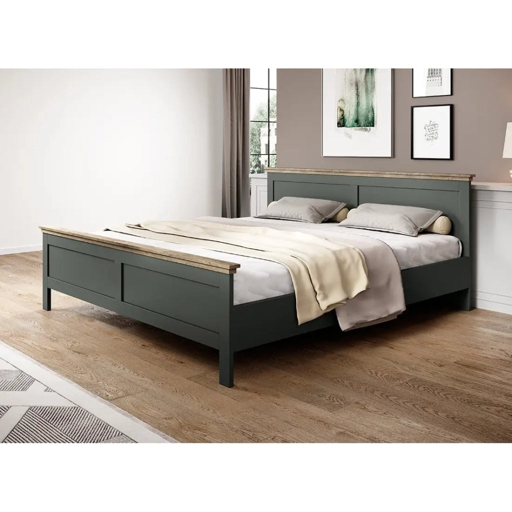 Letto adulto 140x200 collezione ASSIA. Colore verde kaki e finiture effetto rovere.
