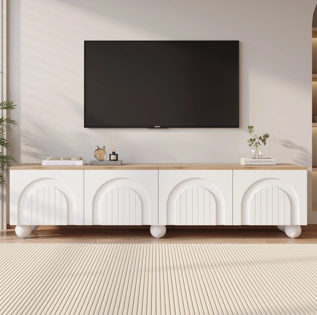 Mobile porta televisore 180x40x45 cm con 4 ante, 6 piedini metallici, bianco e effetto legno