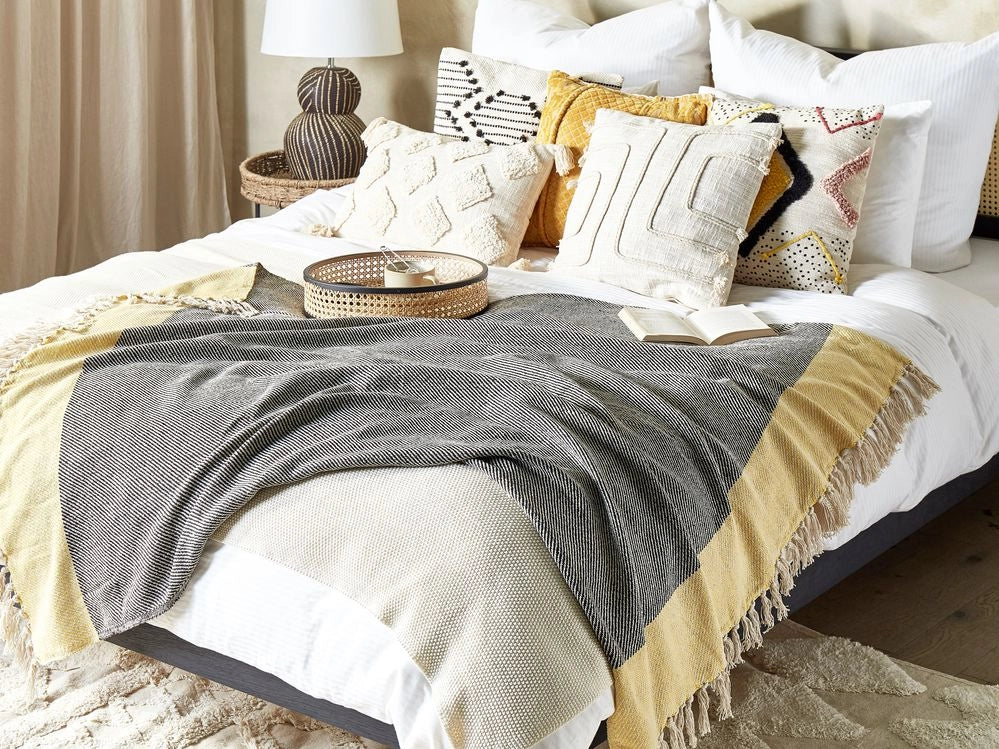 Coperta in cotone grigio e giallo con frange 125 x 150 cm stile boho soggiorno camera da letto accessorio divano