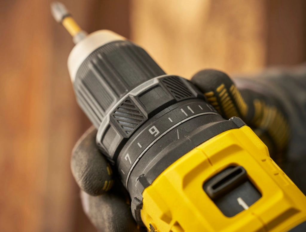 Stanley Fatmax SFMCD714D2A Avvitatore BRUSHLESS 18V +2 Batt. + Accessori