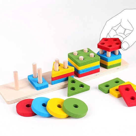 Set di riconoscimento di forme in legno per bambini in età prescolare