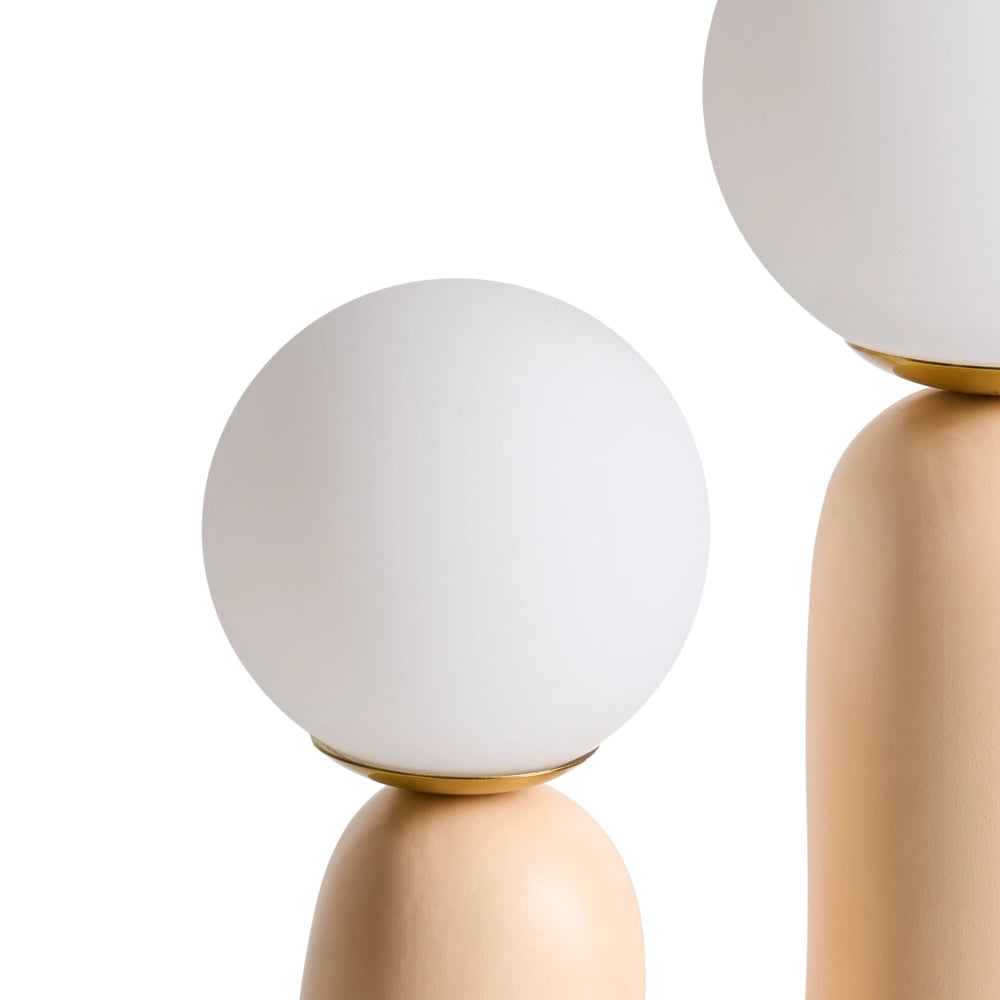 Lampada da tavolo Base in resina beige Paralumi in vetro rotondi Doppio paralume Base a U