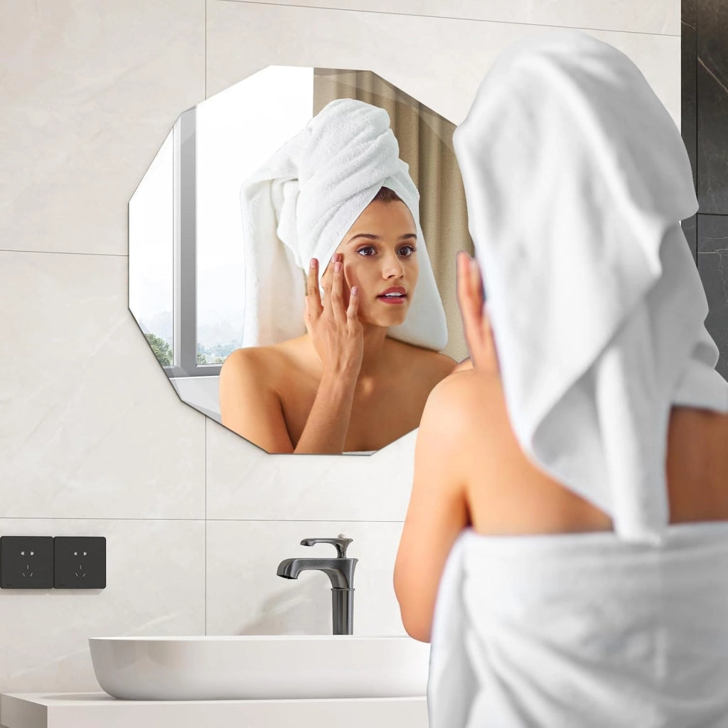 Specchio per Bagno 76 cm, Specchio da Parete Argento Lucidato, Senza Cornice, Specchio Rotondo di Design Irregolare Antiesplosione per Bagno Soggiorno Camera da Letto, IP44