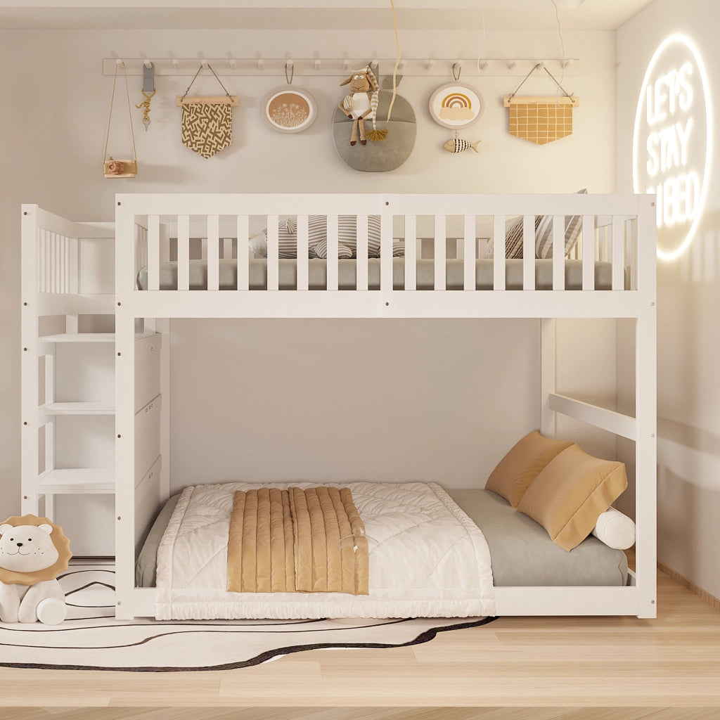 Letto a castello basso bianco in legno con scomparti portaoggetti 140x200 cm