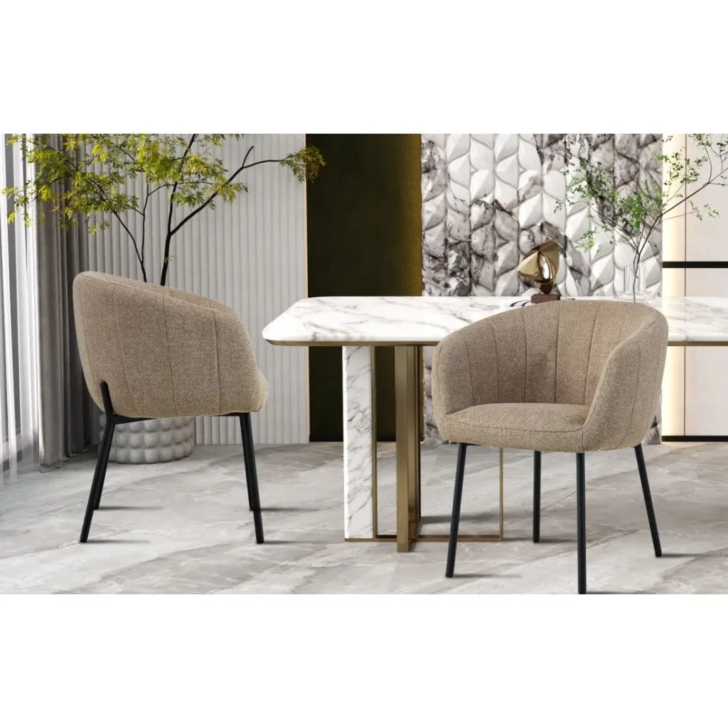Sedia SEVILLE – Tessuto sabbia – Piedi metallo nero – H79 x L57 x P62 cm