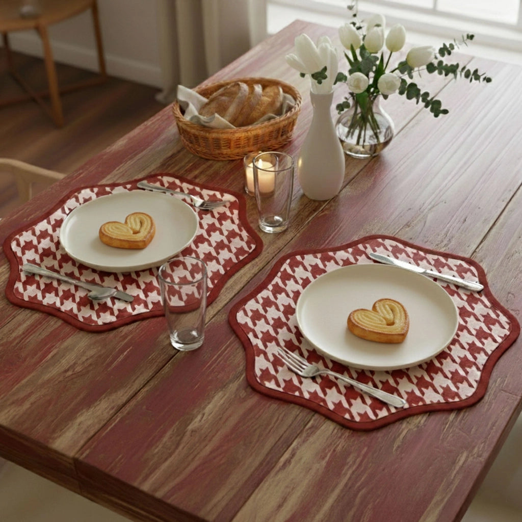 Serce, Tovaglietta Americana set da 2, Bordo Ondulato, Fantasia Pied de Poule Made in Italy, 40x40 cm Rosso