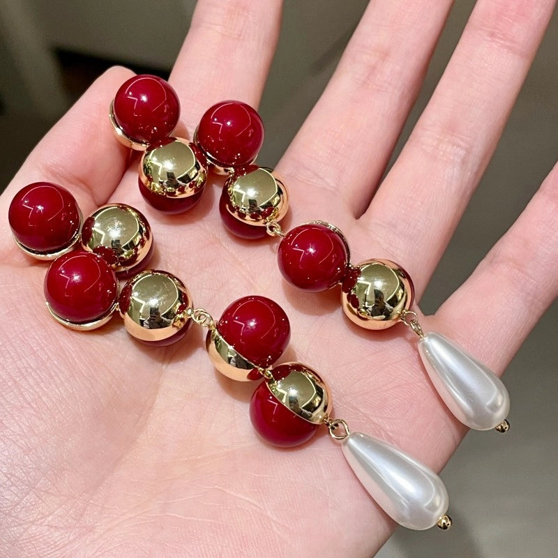 Orecchini a lobo in stile vintage francese con motivo a fagioli dorati e perle rosse