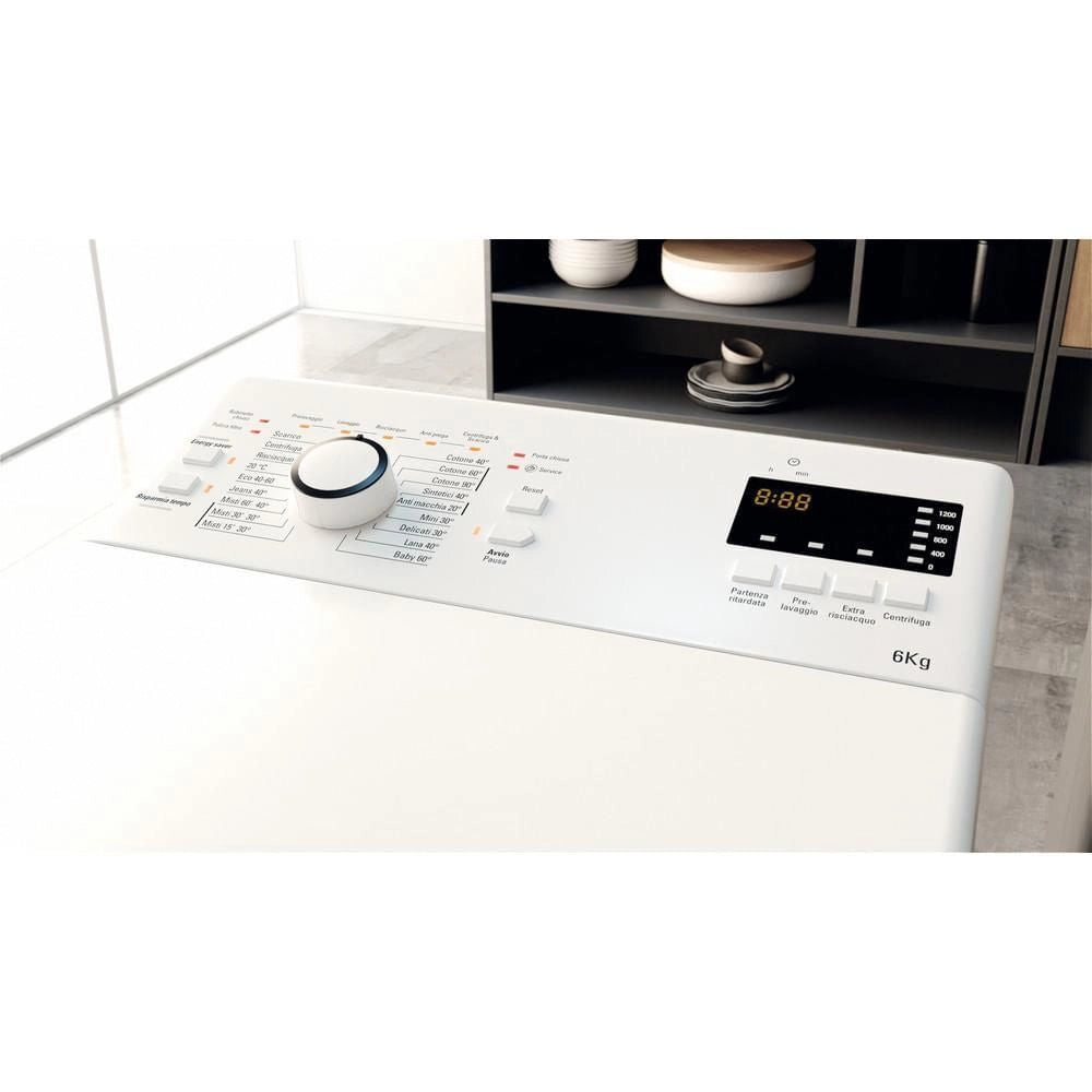 Hotpoint WMTF624UIT Lavatrice Carica dall'Alto Slim 6 Kg 1200 rpm Classe C Anti Macchia 16 programmi (90x40x60 cm) colore Bianco