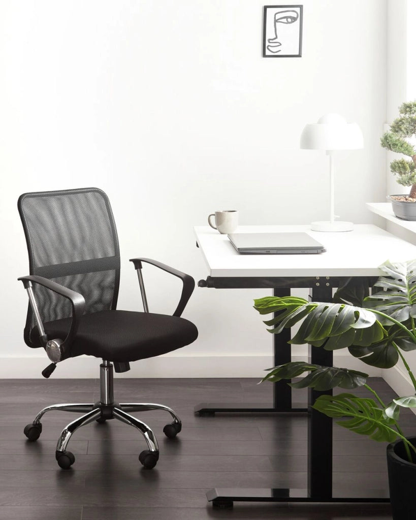 Sedia girevole da ufficio regolabile in altezza con rivestimento in rete nero ufficio in casa