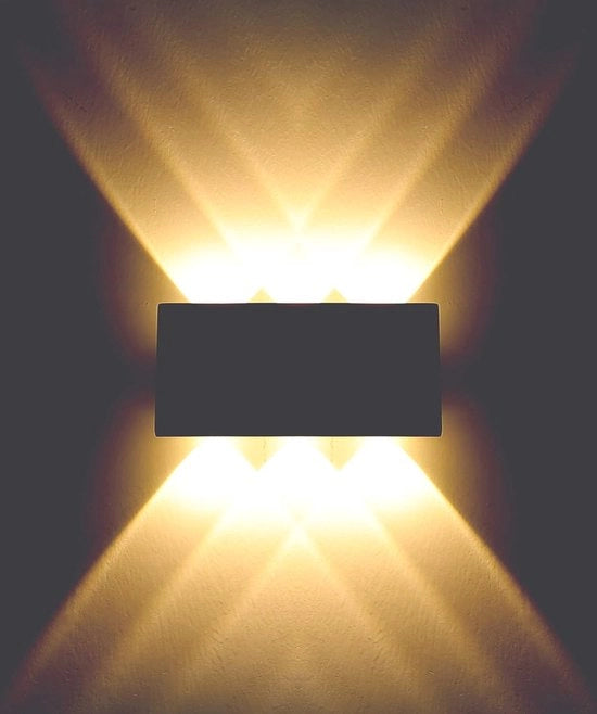 Lampada da Parete LED 6W | Impermeabile IP54 | Design Moderno | Luce Calda per Interno ed Esterno | Ideale per Salotto, Camera da Letto, Corridoio e Scale