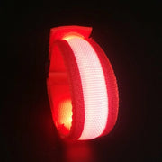 Polsband riflettente, ricaricabile, polsband luminoso, striscia di corsa riflettente, polsband LED, polsband USB riflettente, adatto per camminate notturne, attività all'aperto, jogging, sport, corsa, ciclismo (rosso).