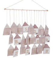 Calendario Avvento Natale con Casette Beige e Numeri Oro Decorazione Natalizia
