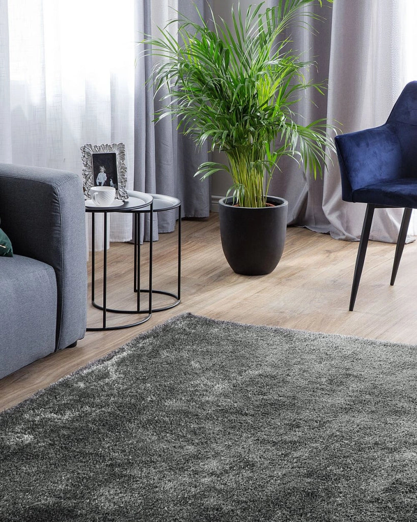 Tappeto Shaggy Grigio Scuro 160 x 230 cm Moderno Tappeto Rettangolare Trapuntato a Pelo Lungo